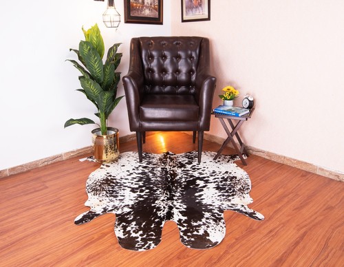 Cowhide rug brown white 5x5 - rug,